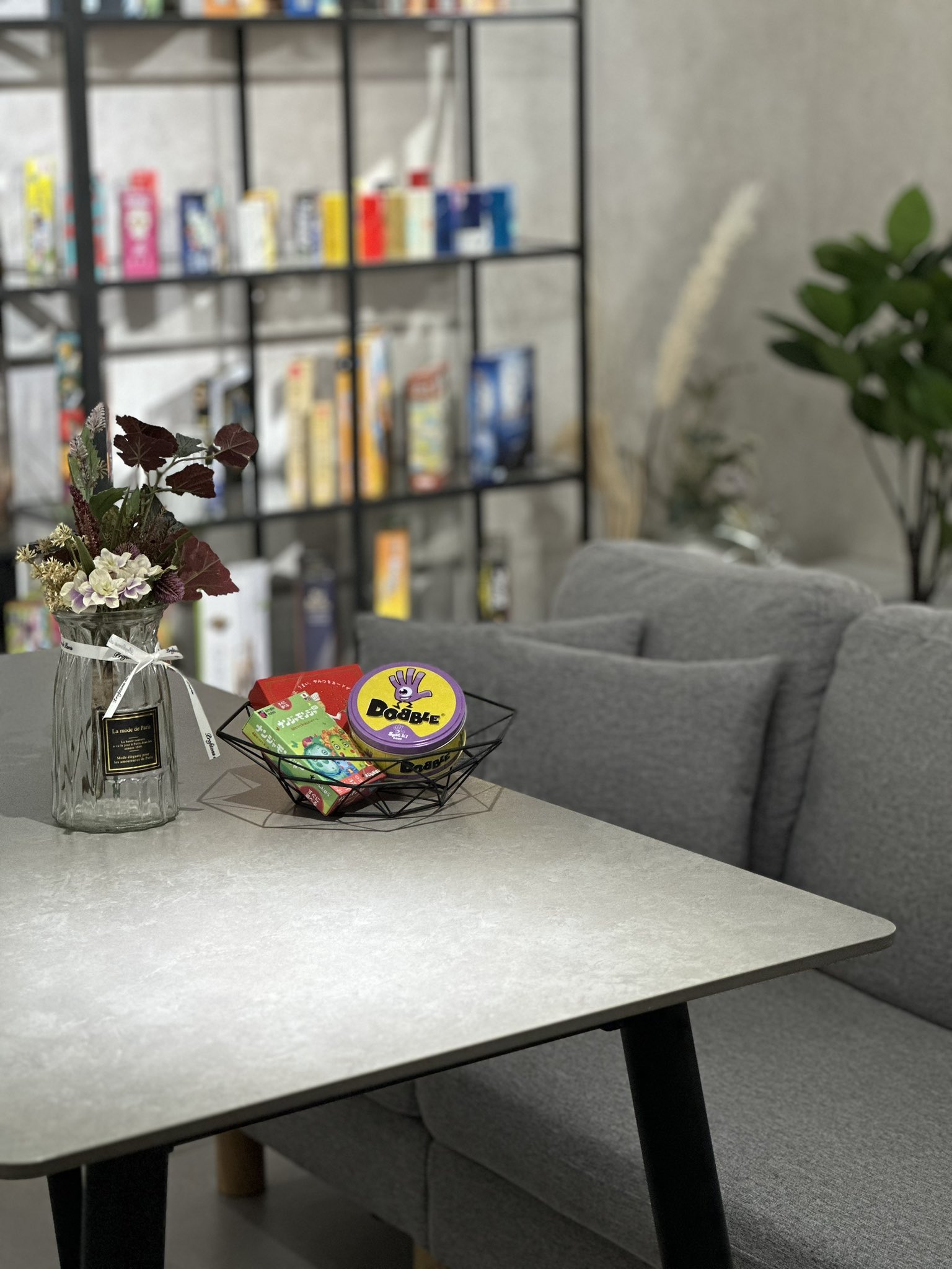 店内には多種多様なボードゲームをご用意しています